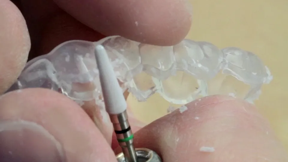 komet-dental-diao-video-tiefziehschiene-r-nder image 1